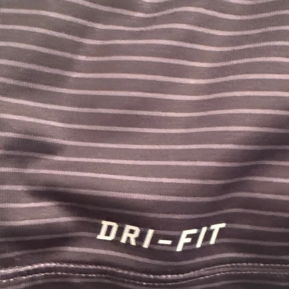 Nike Men's Polo Shirt - Black and Purple Ombre - Picture 5 of 6